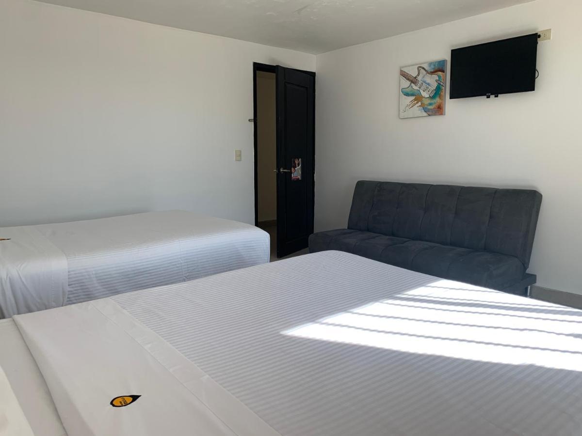 Hotel Escala Puebla Centro Luaran gambar